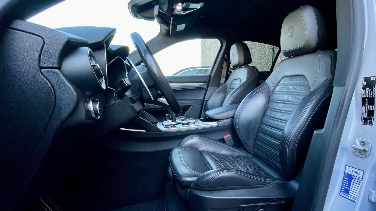 ALFA ROMEO STELVIO 2.2 Q4 TURBODIESEL VELOCE 210CV - SEDILI ELETTRICI RISCALDABILI CON MEMORIA, VOLANTE RISCALDABILE, FULL LED