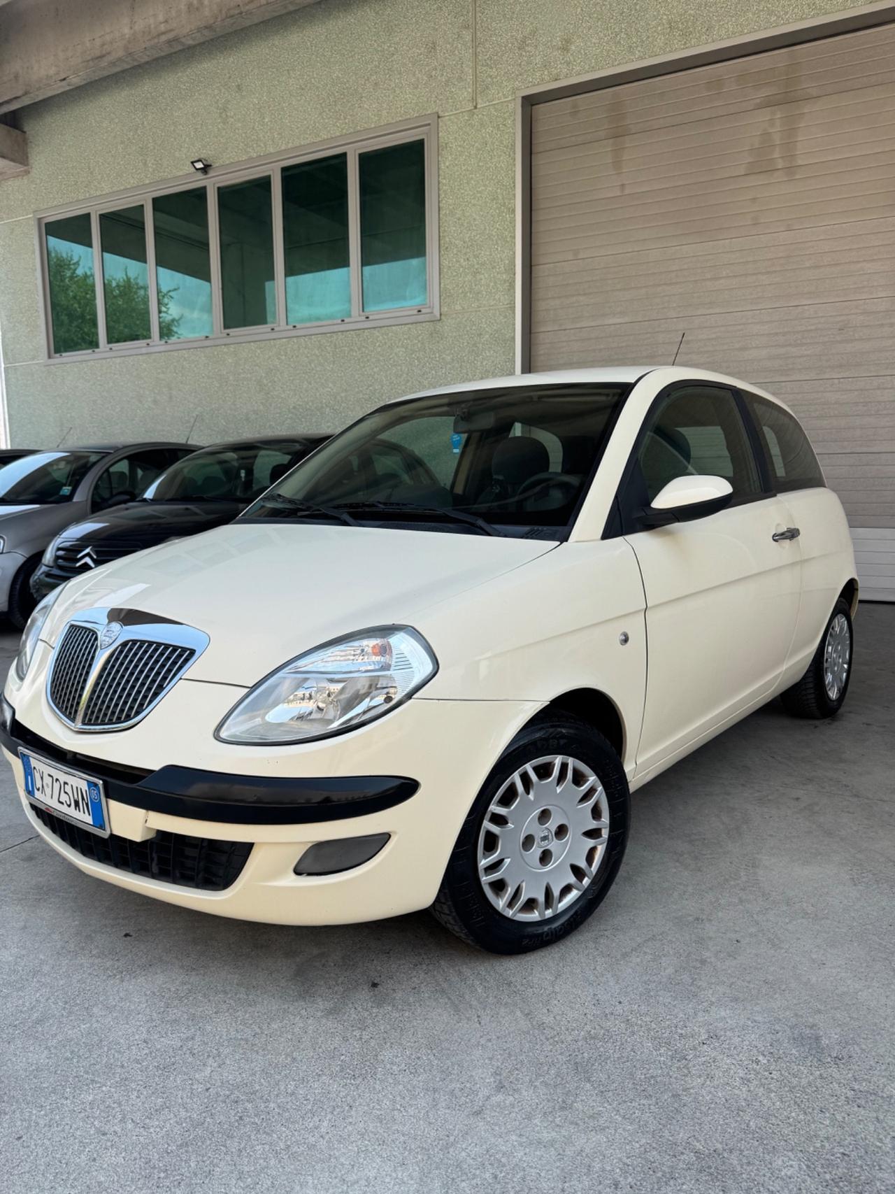 Lancia Ypsilon 1.2