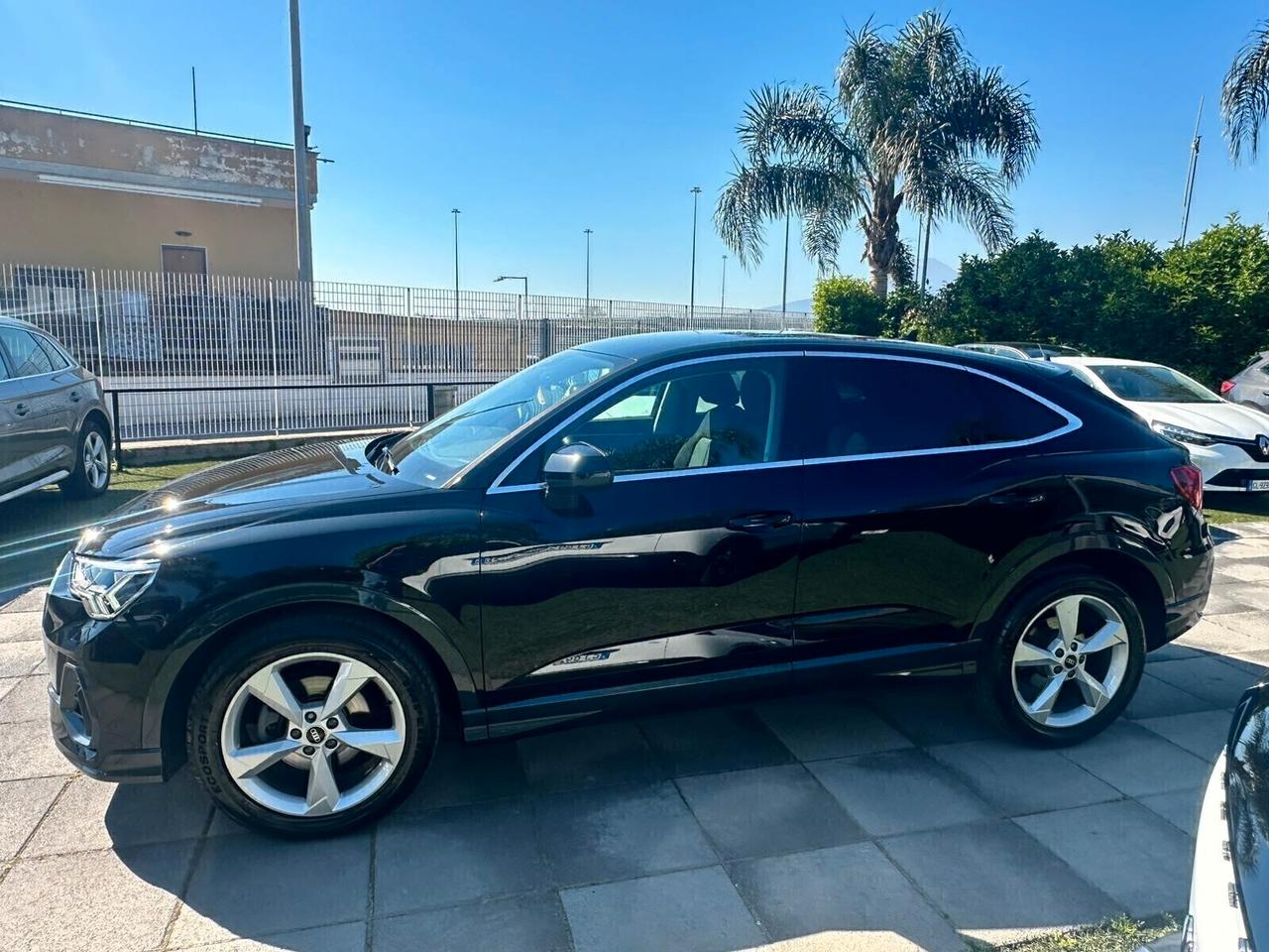 Audi Q3 SPB 35 2.0TDI 150CV SPORT 2022 VEICOLO ORIGINALE