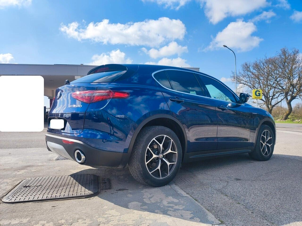 Alfa Romeo Stelvio 2.2 Turbodiesel 210 CV AT8 Q4 Super
