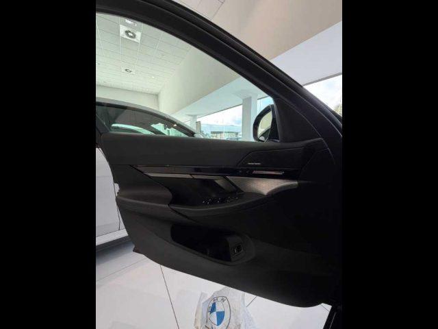 BMW 520 S. 5(G60/61/90/99) - d 48V xDrive Touring Msport P