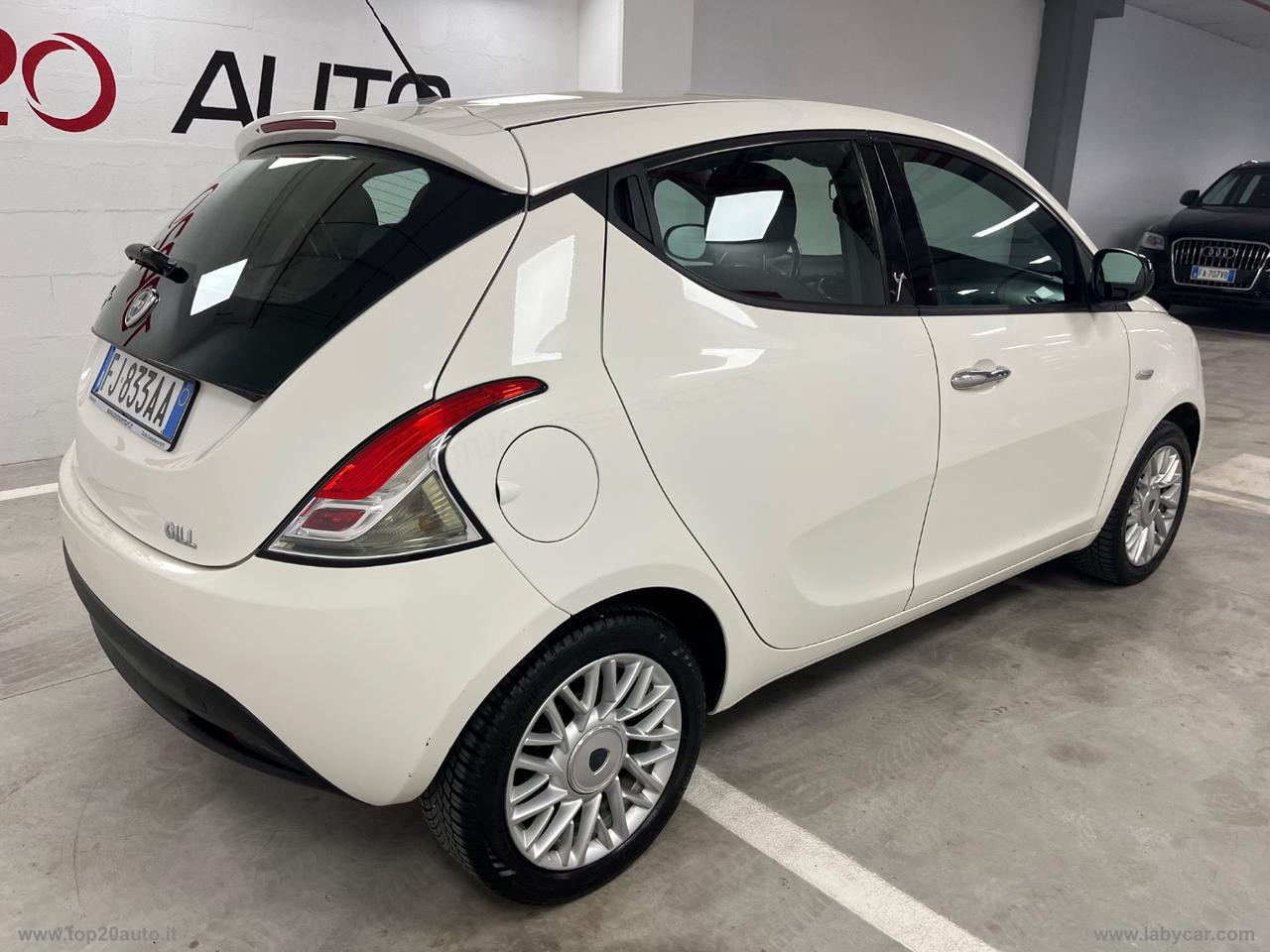 LANCIA Ypsilon 1.2 69 CV 5p. Silver