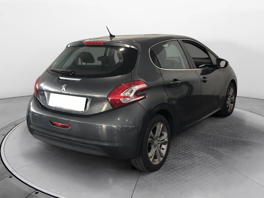 Peugeot 208 5 Porte 1.2 VTi Allure