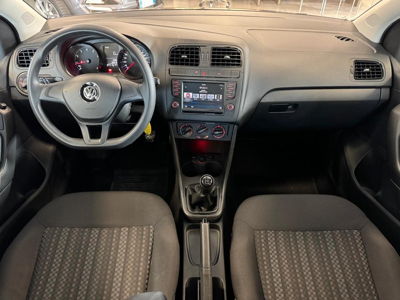 Volkswagen Polo 1.0 MPI BENZ 60CV 5P TRENDLINE 2016