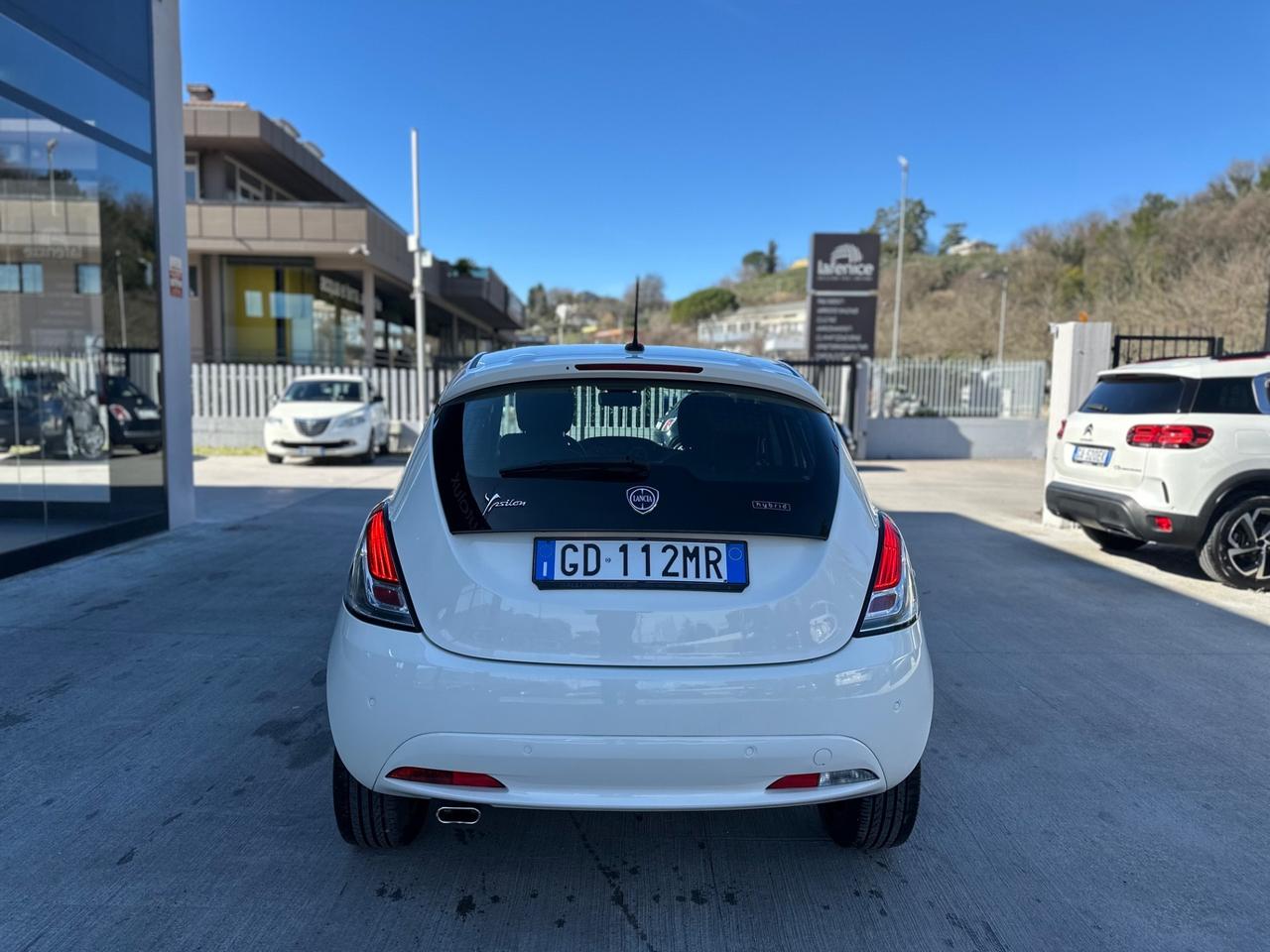 Lancia Ypsilon 1.0 FireFly 5 porte S&S Hybrid Ecochic Gold