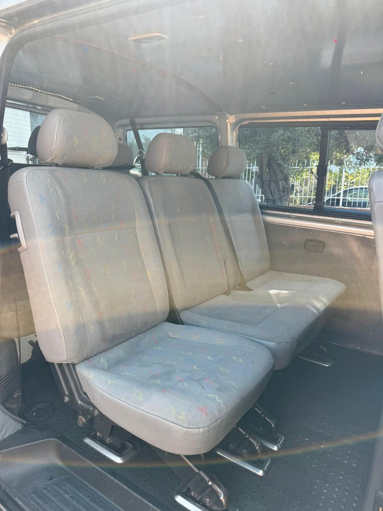 Volkswagen Transporter 1.9 TDI/105CV PC Kombi