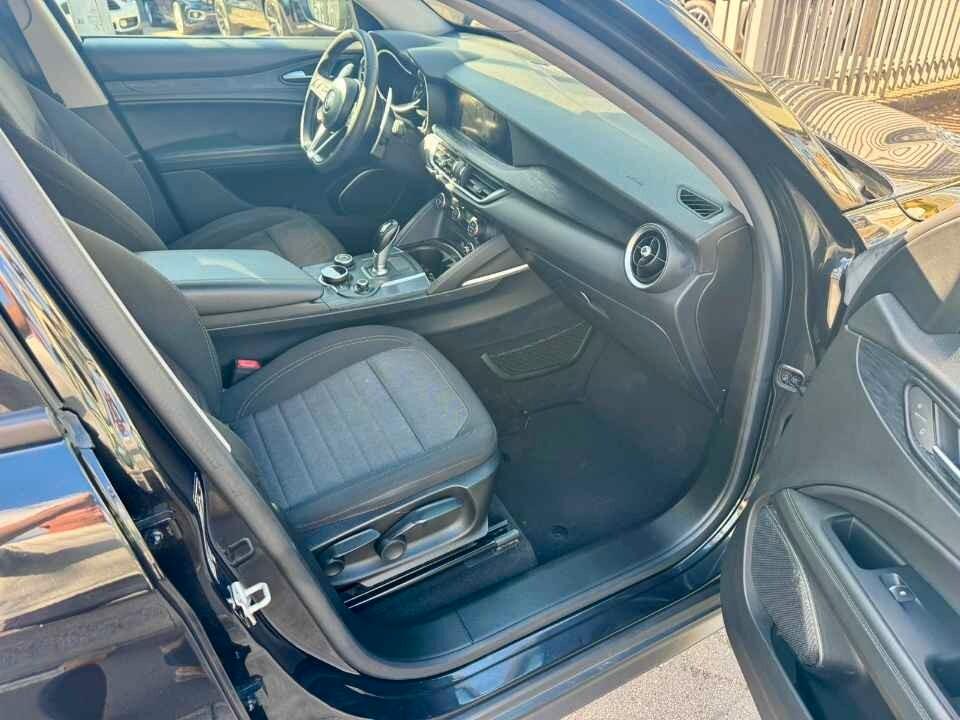 Alfa Romeo Stelvio 2.2 Turbodiesel 190 CV AT8 Q4 Executive