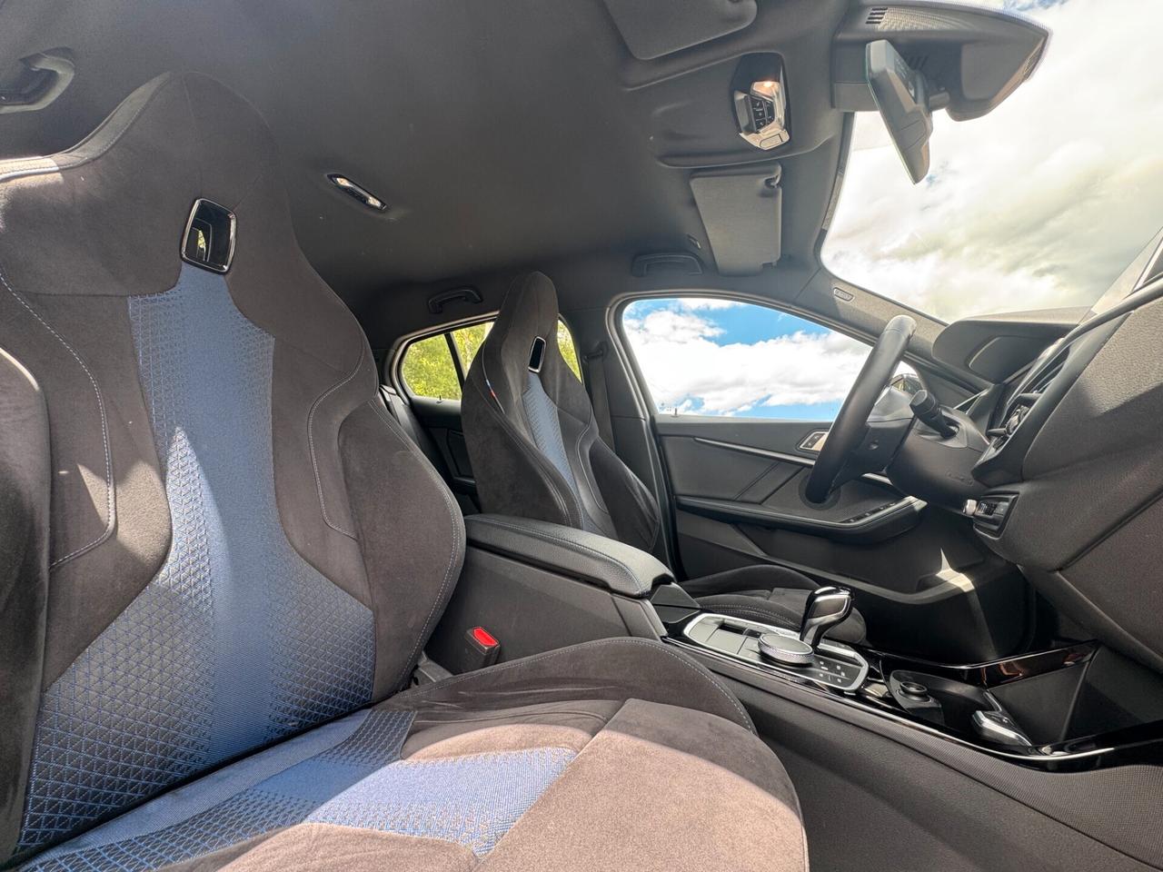 Bmw 118 118d 5p. Msport