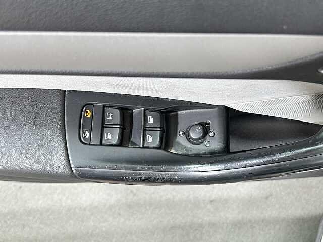 Audi Q3 2.0 TDI Business