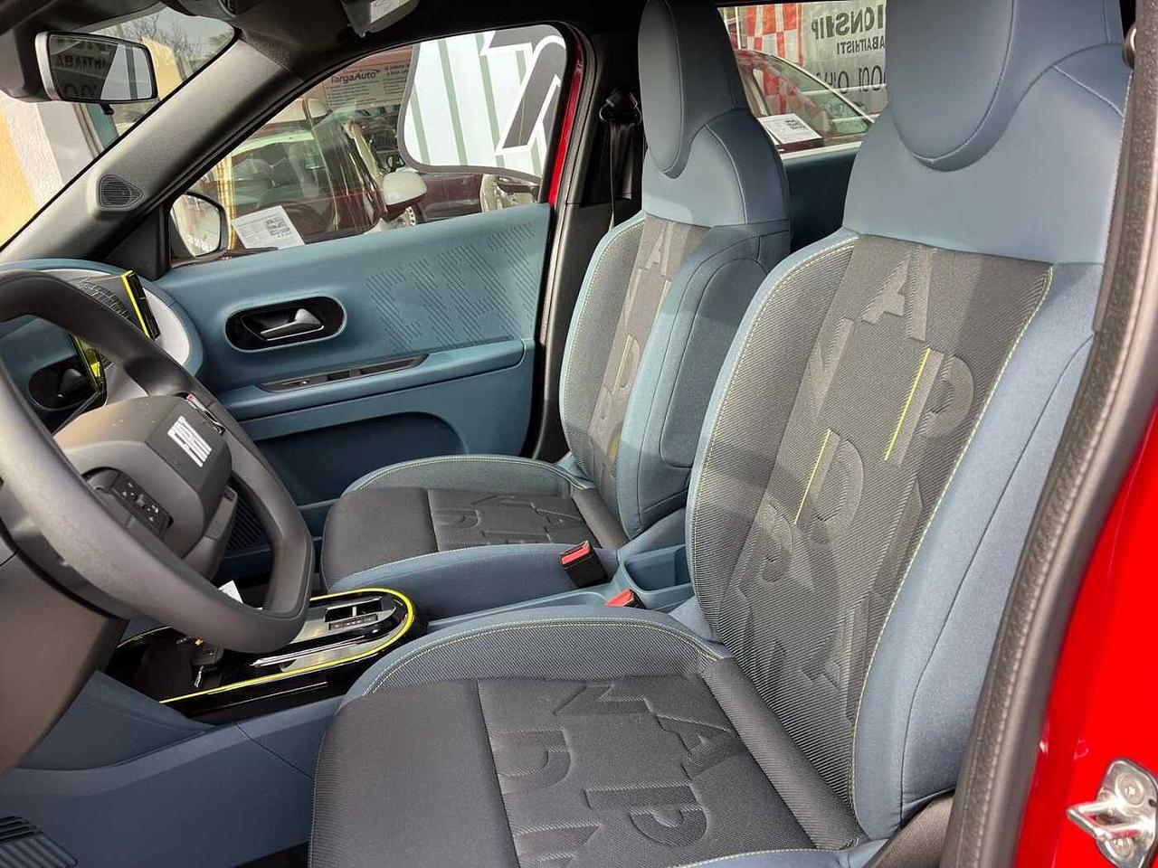 Fiat Grande Panda 44Kwh Red