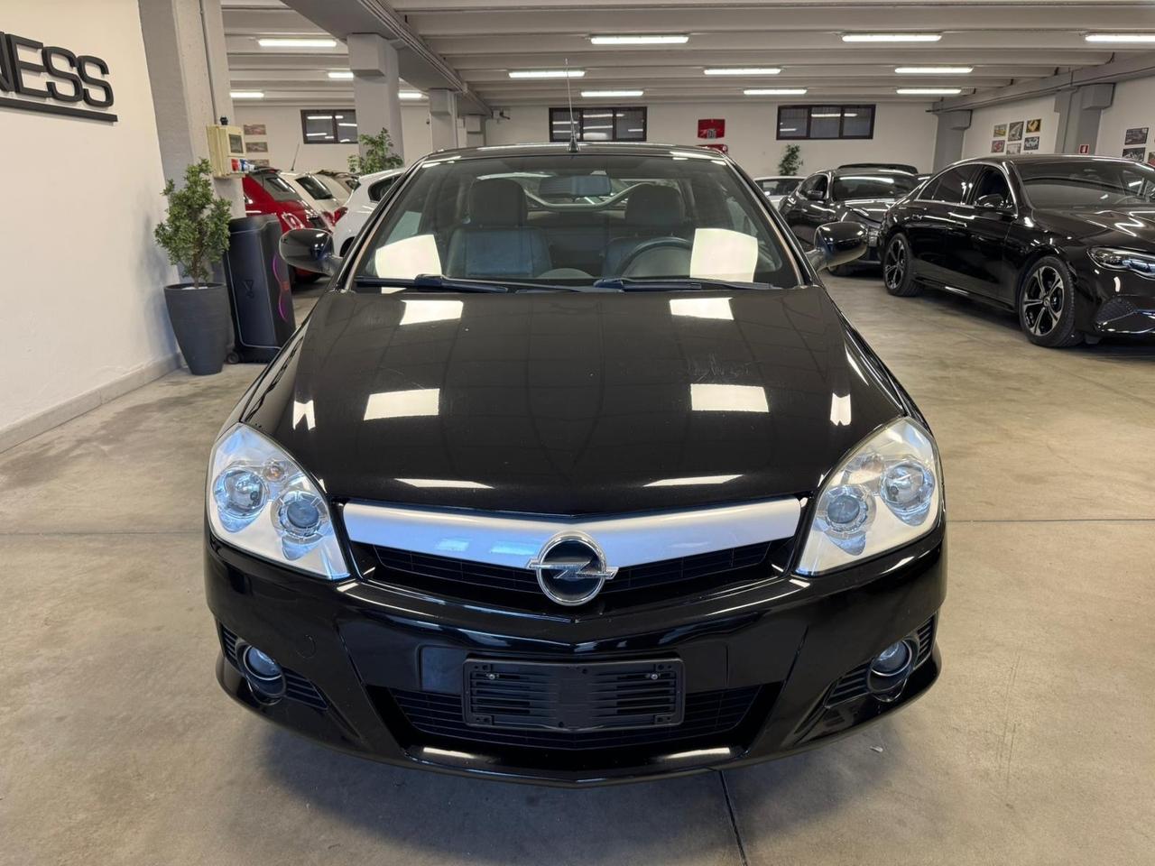 Opel Tigra TwinTop 1.8 16V Sport