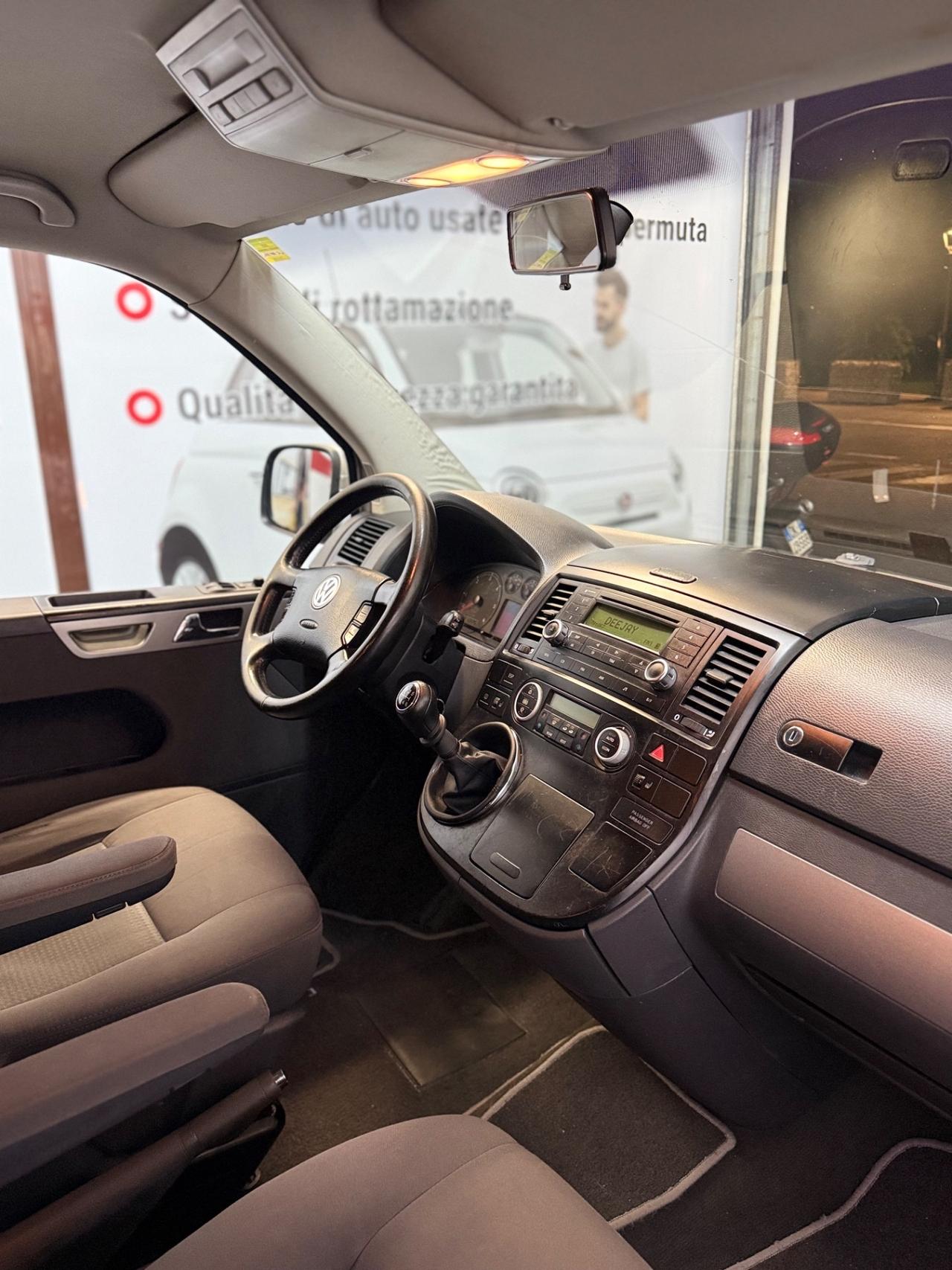 Volkswagen Multivan 2.5 TDI/130CV Highline