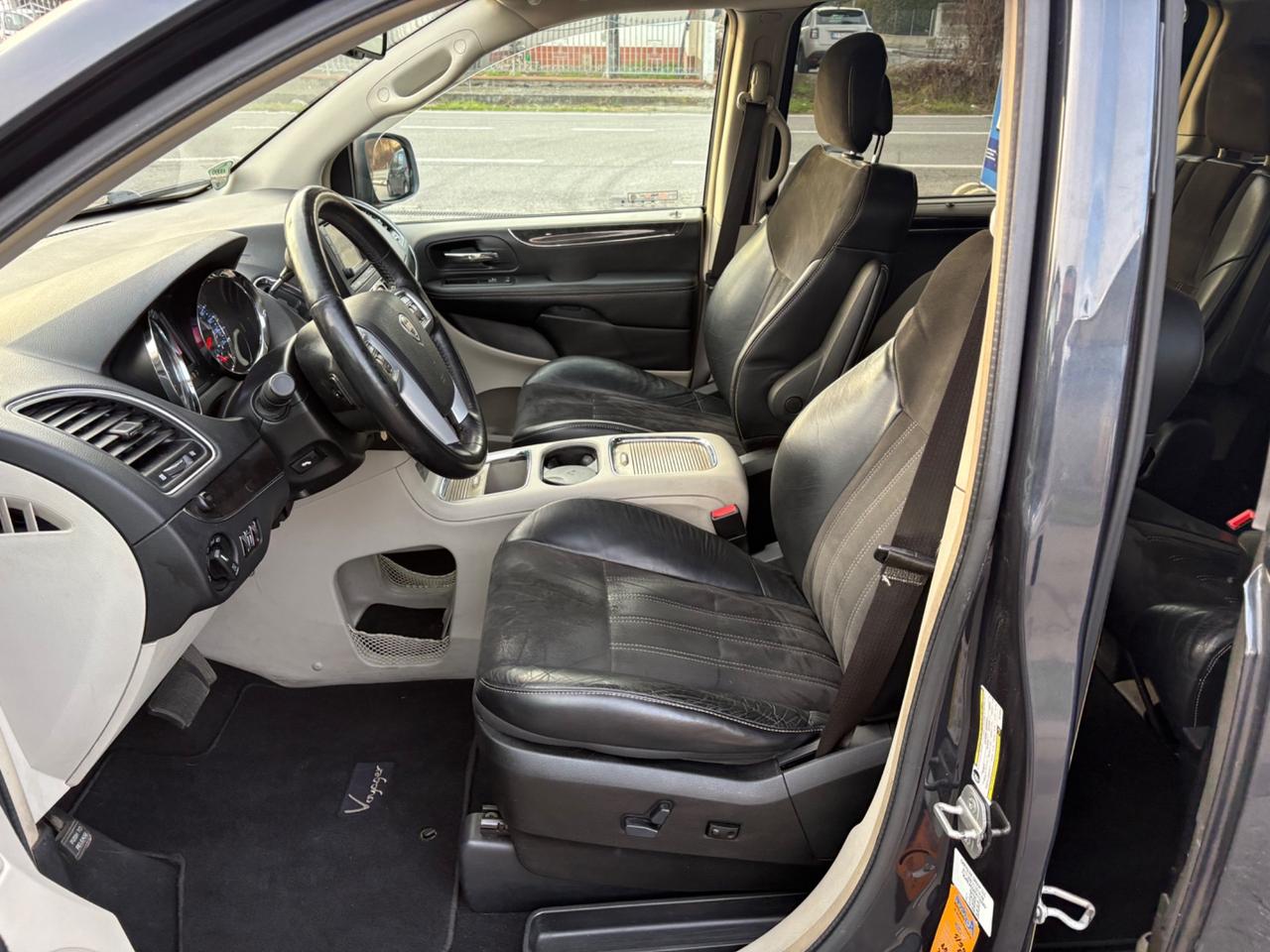 Lancia Voyager 2.8 Turbodiesel Platinum 177 CV