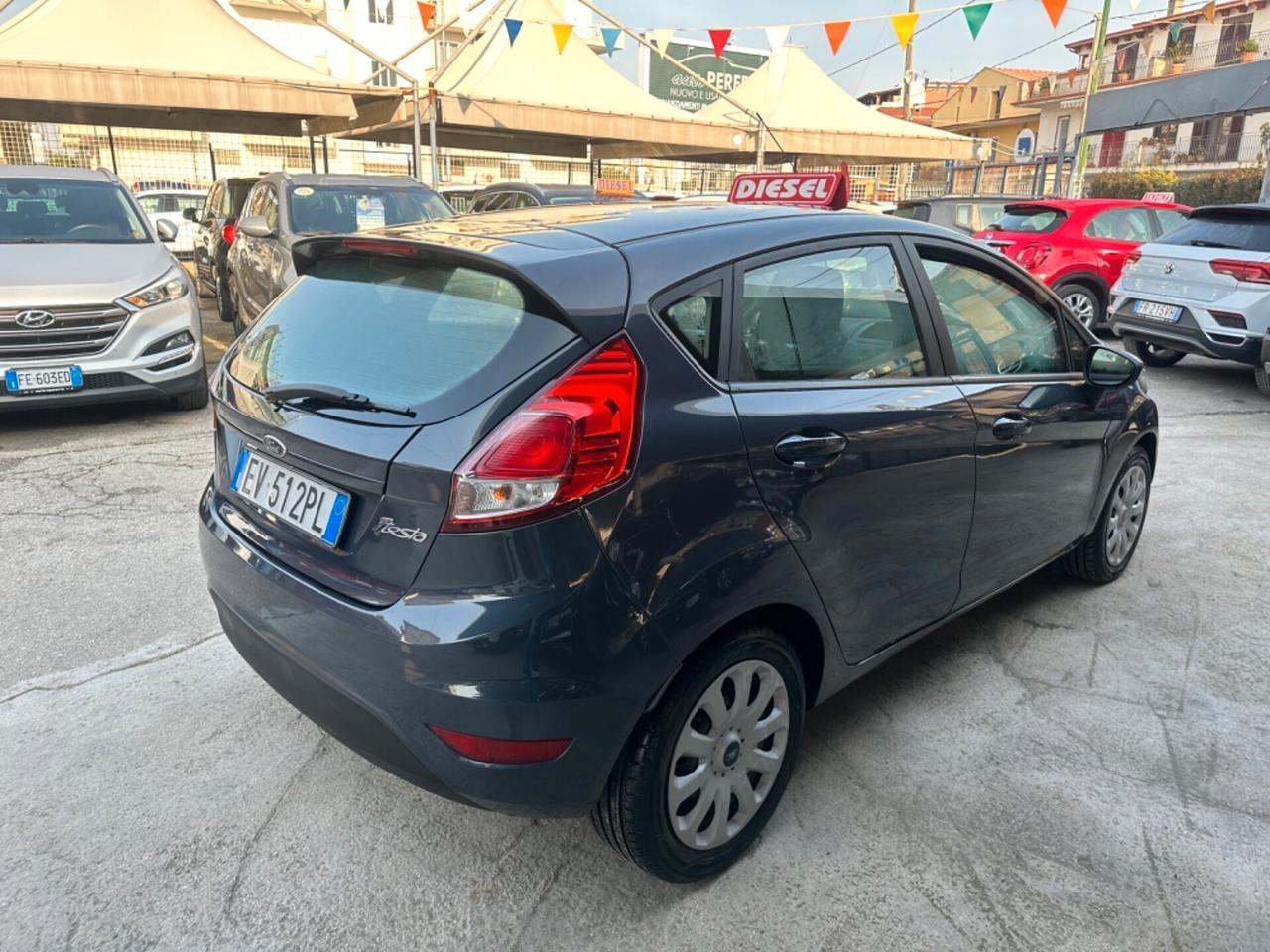 Ford Fiesta 1.5 TDCi 75CV 5 porte Titanium