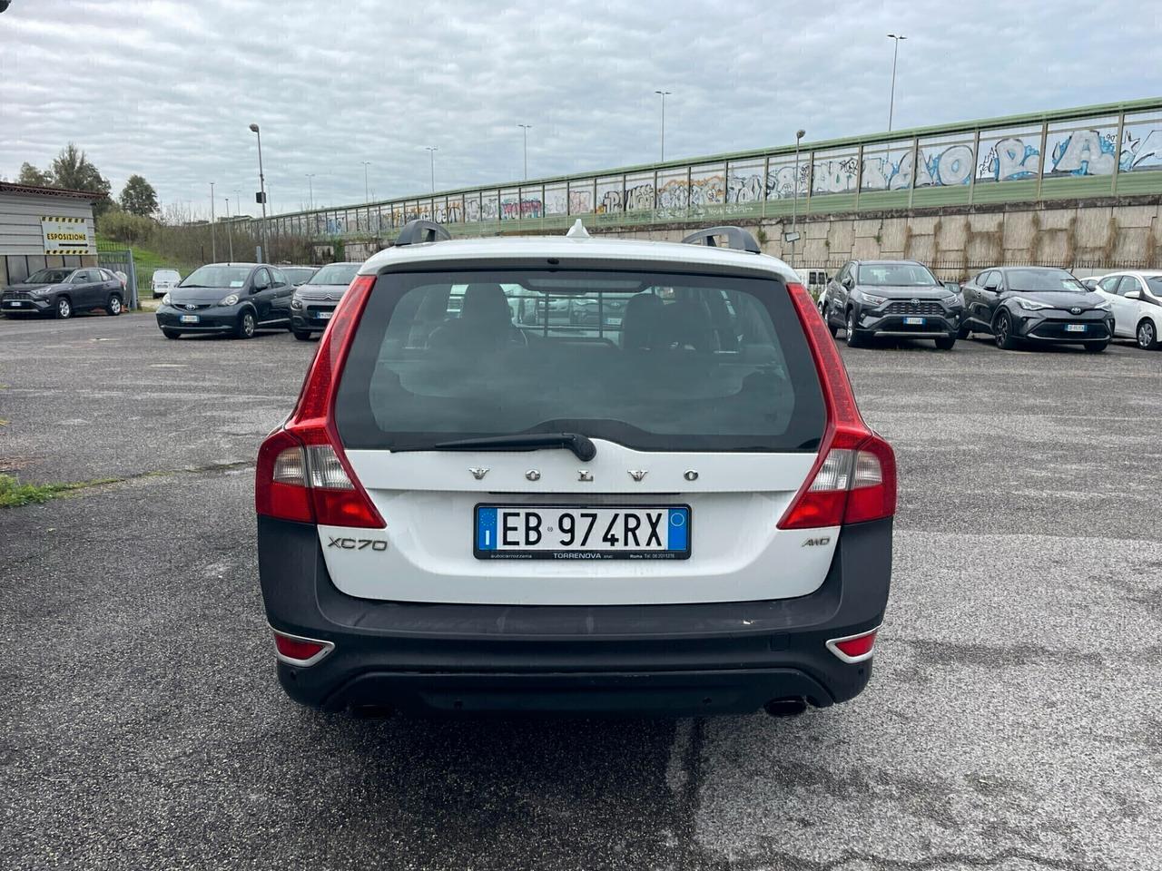 Volvo XC 70 D5 205CV AWD Geartronic Momentum