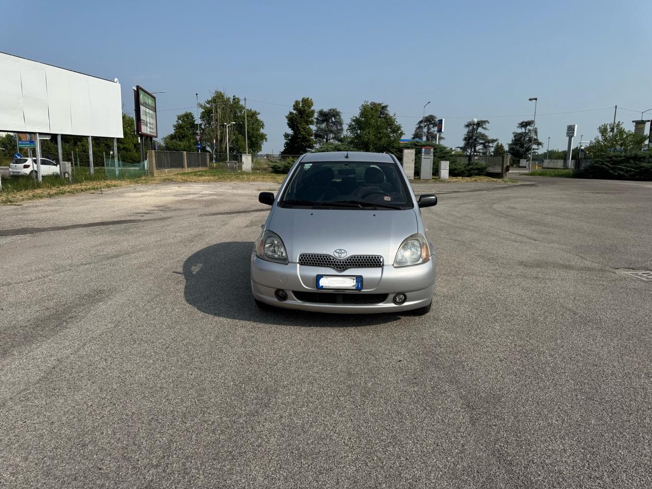 Toyota Yaris 1.0i 16V cat 5 porte