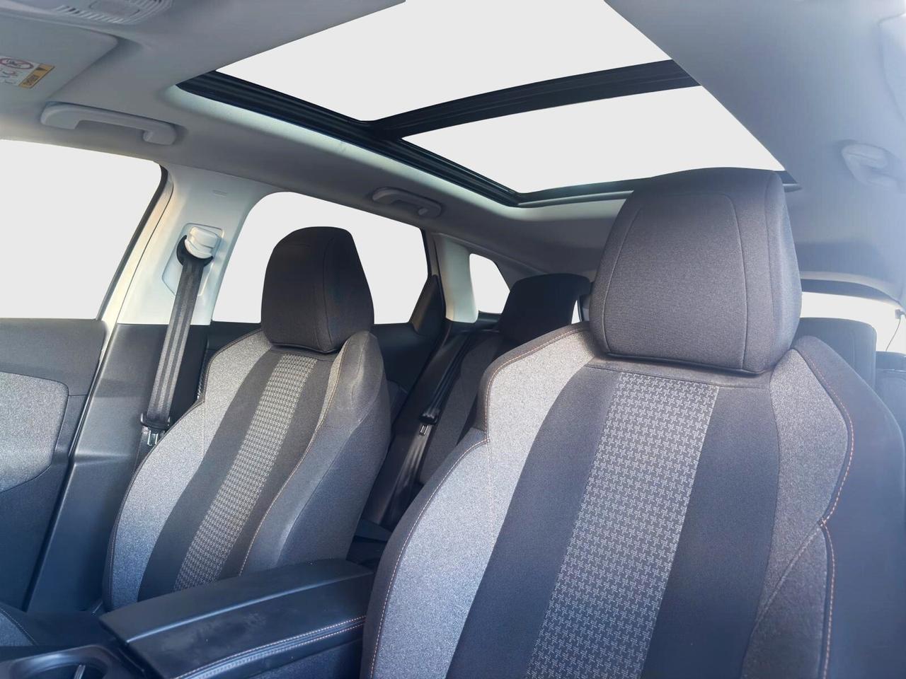 Peugeot 3008 BlueHDi 130 S&S EAT8 Business
