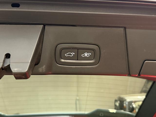 VOLVO V90 B4 (d) automatico Plus Dark