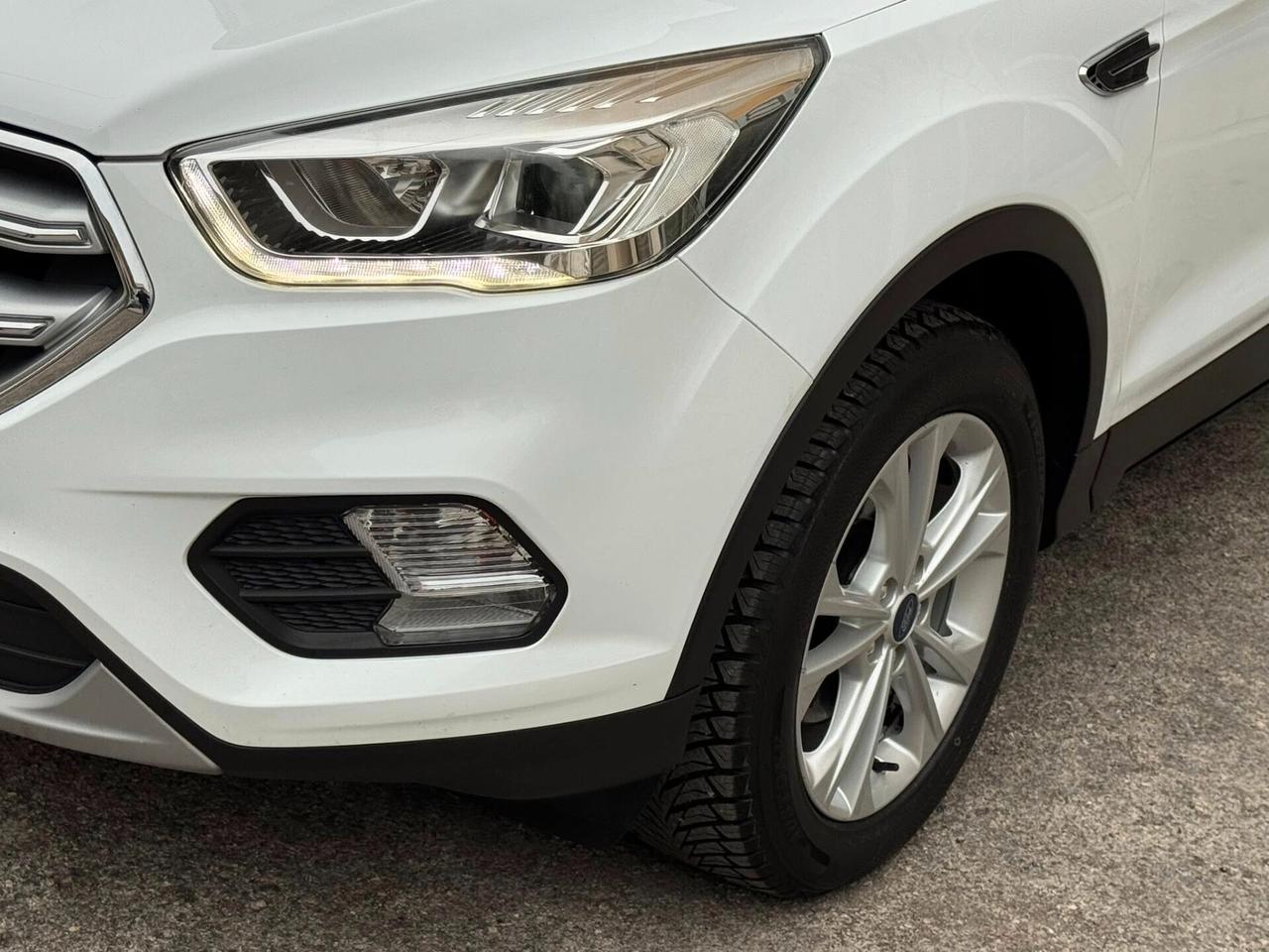 FORD KUGA 1.5 TDCI 120 CV. 2WD TITANIUM NAVI+RETROCAMERA