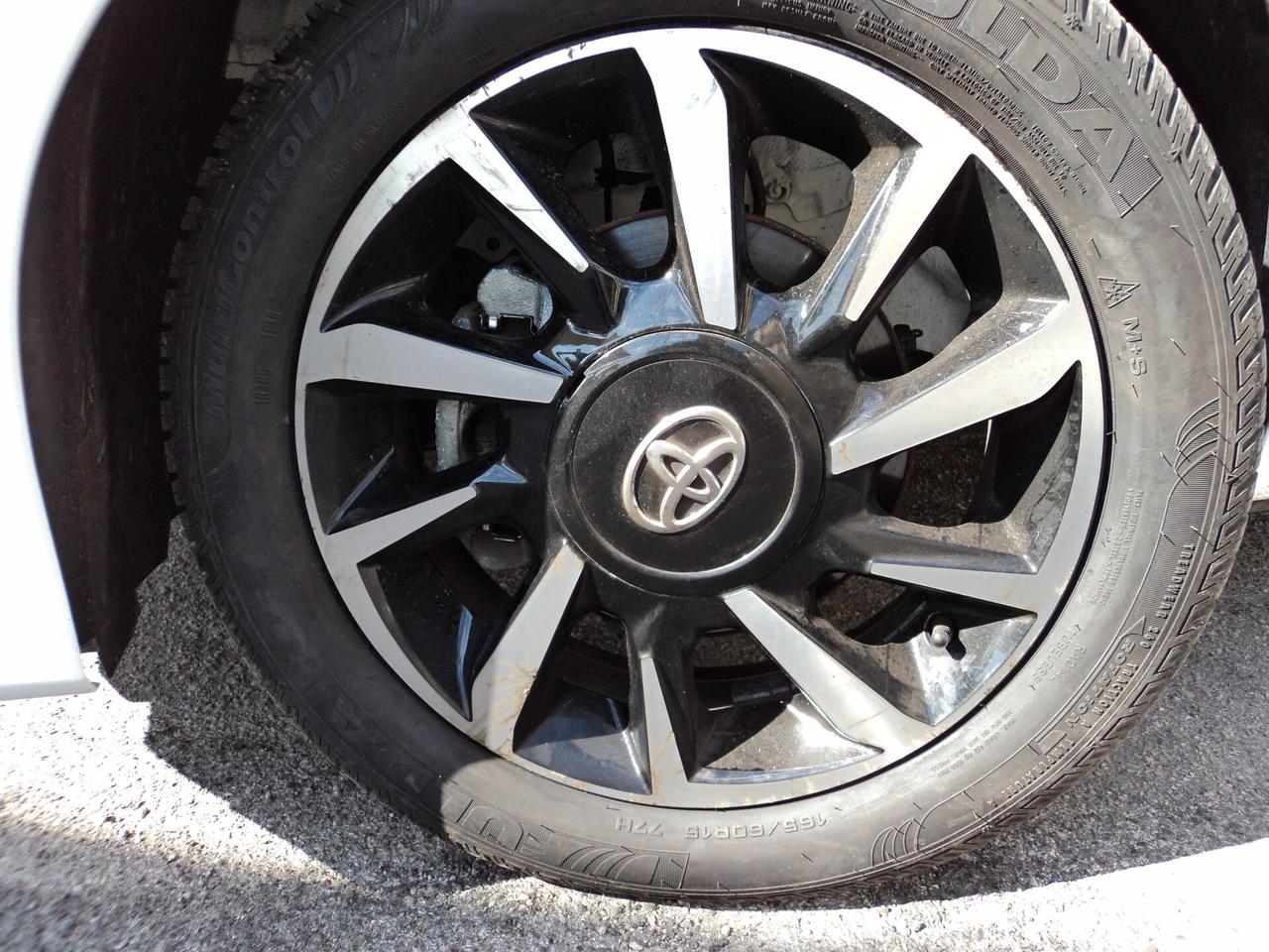 Toyota Aygo Connect 1.0 VVT-i 72 CV 5 porte x-clusiv