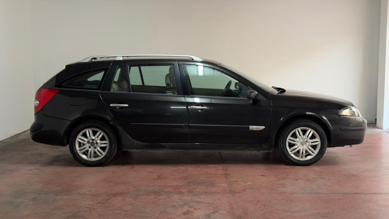 Renault Laguna 1.9 dCi/130CV Grandtour Planet