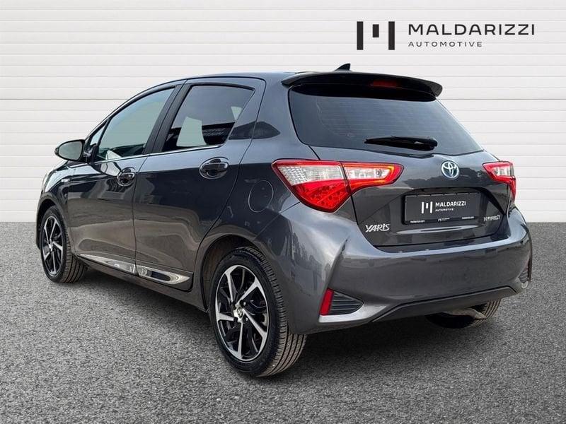 Toyota Yaris III 2017 5p 1.5h Style my18