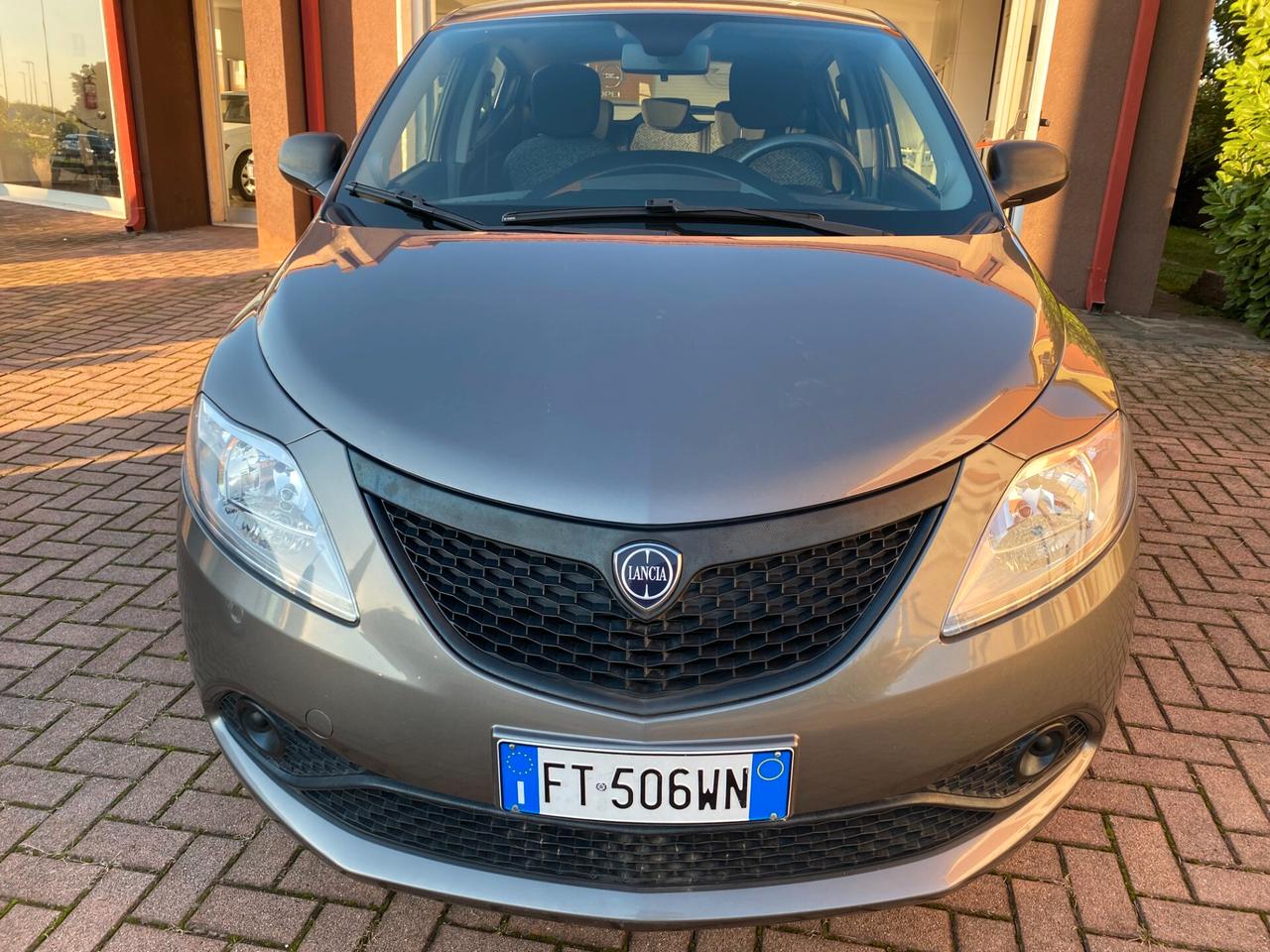 Lancia Ypsilon 1.2 69 CV 5 porte GPL Ecochic Elefantino Blu