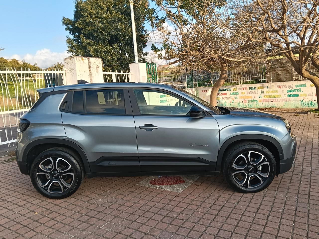 Jeep Avenger 1.2 Turbo 100 CV Summit 2025