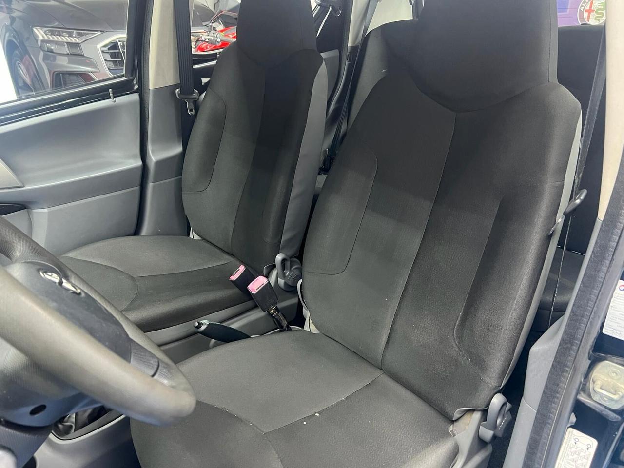 Toyota Aygo 1.0 12V VVT-i 5 porte -OK Neopatentati