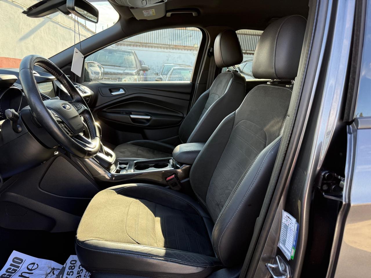 Ford Kuga 2.0 TDCI 150 CV S&S 4WD Automatico ST-Line