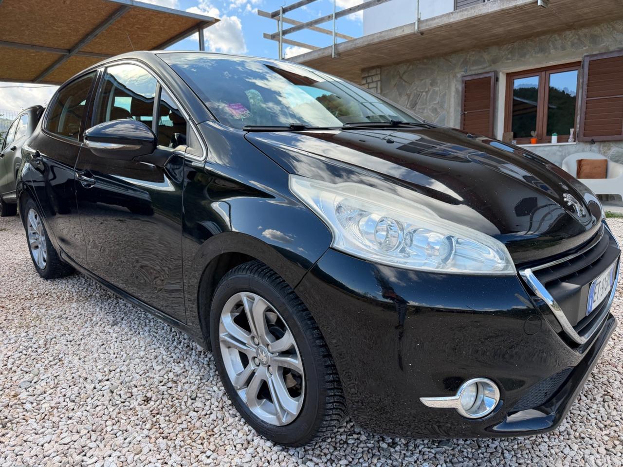 Peugeot 208 1.4 HDi 68 CV 5 porte Active
