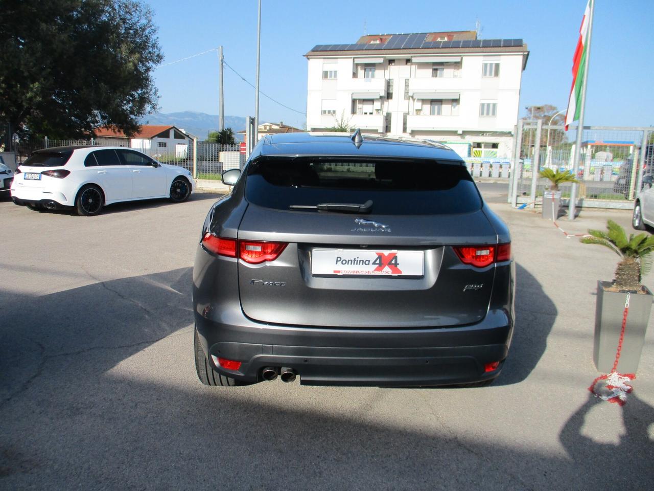 Jaguar F-Pace 2.0 D 180 CV AWD aut. R-Sport