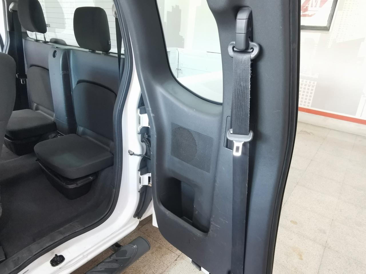 Nissan Navara 2.5 dCi 190CV 2 porte King Cab Sport