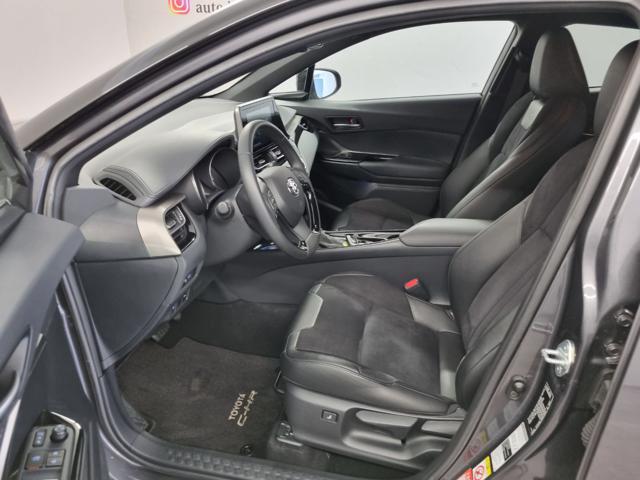 TOYOTA C-HR 1.8 Hybrid E-CVT Dynamic
