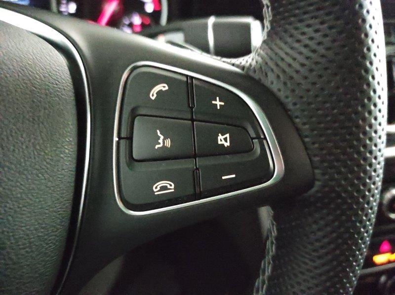 Mercedes-Benz GLA (X156) - GLA 200 d Automatic 4Matic Business Extra