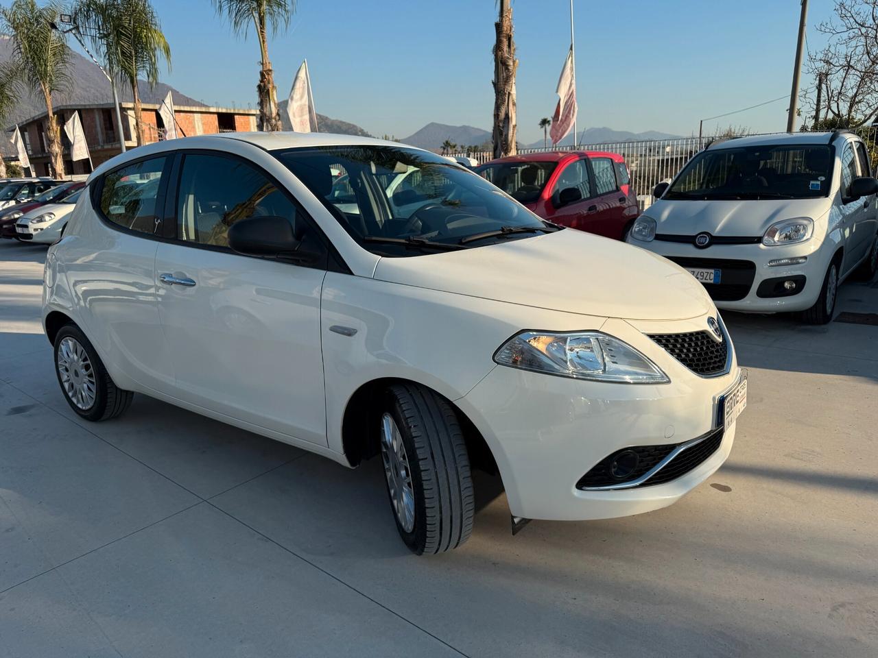 LANCIA YPSILON 2017 1.2 BENZINA 69 CV * 57.000 KM