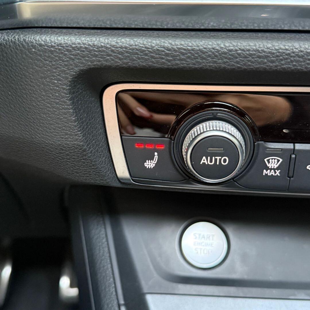 Audi Q3 SPB 40 TDI quattro S line **FULL**