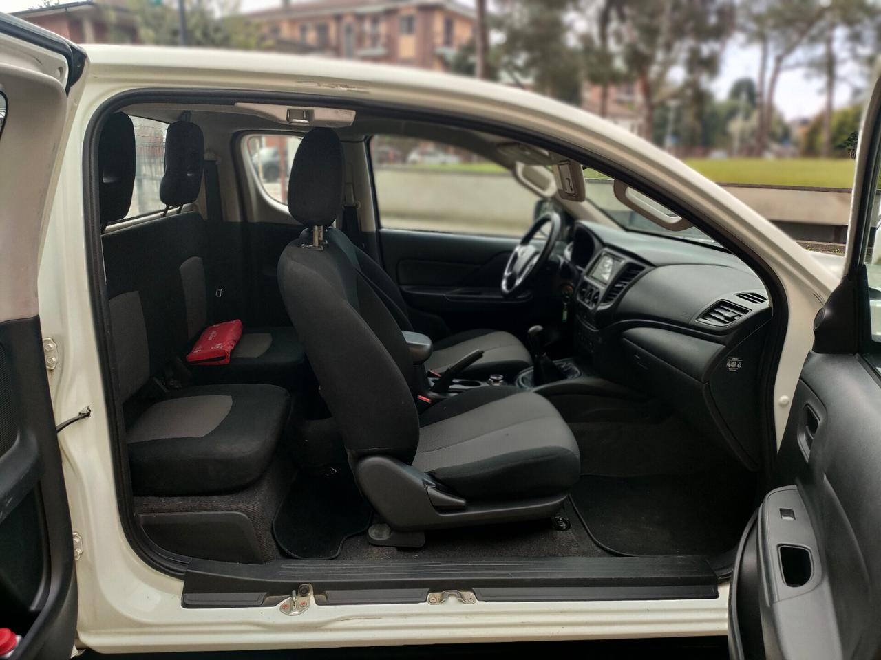 Mitsubishi L200 2.3 TD 4WD IVA ESCLUSA