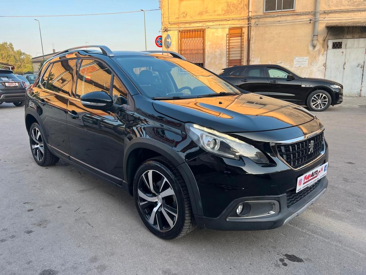 Peugeot 2008 BlueHDi 100 Allure