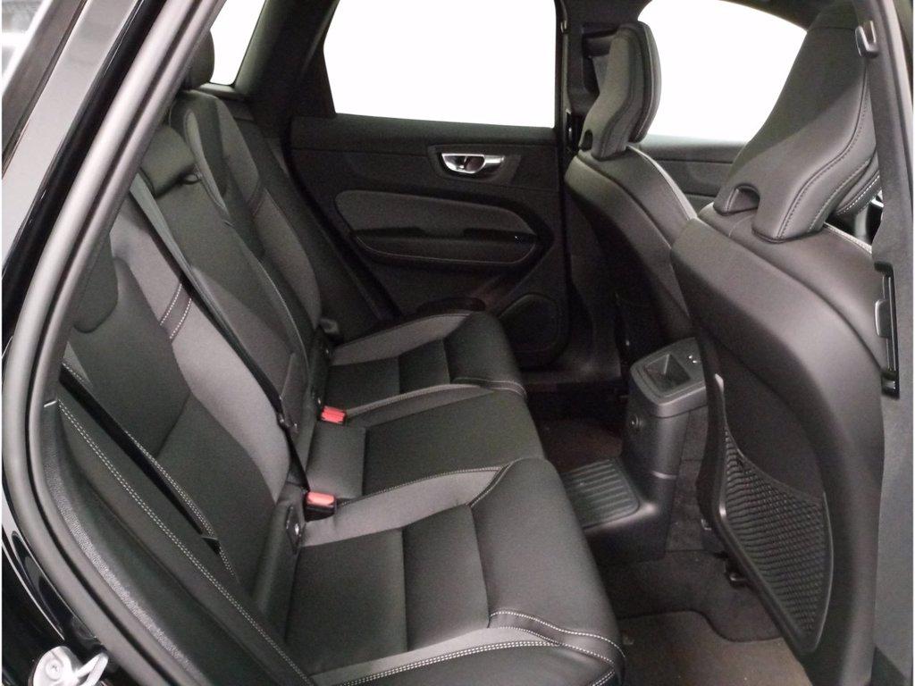 VOLVO XC60 2.0 t6 phev Ultra Black Edition awd auto del 2024