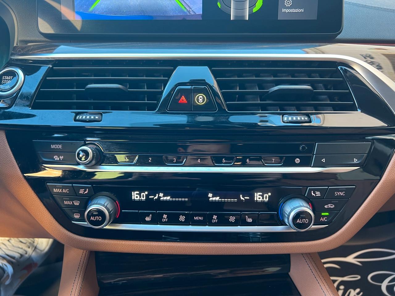 BMW 520D TOURING LUXURY 2.0 MHEV 190CV PELLE NAVI CAM ANNO 2021