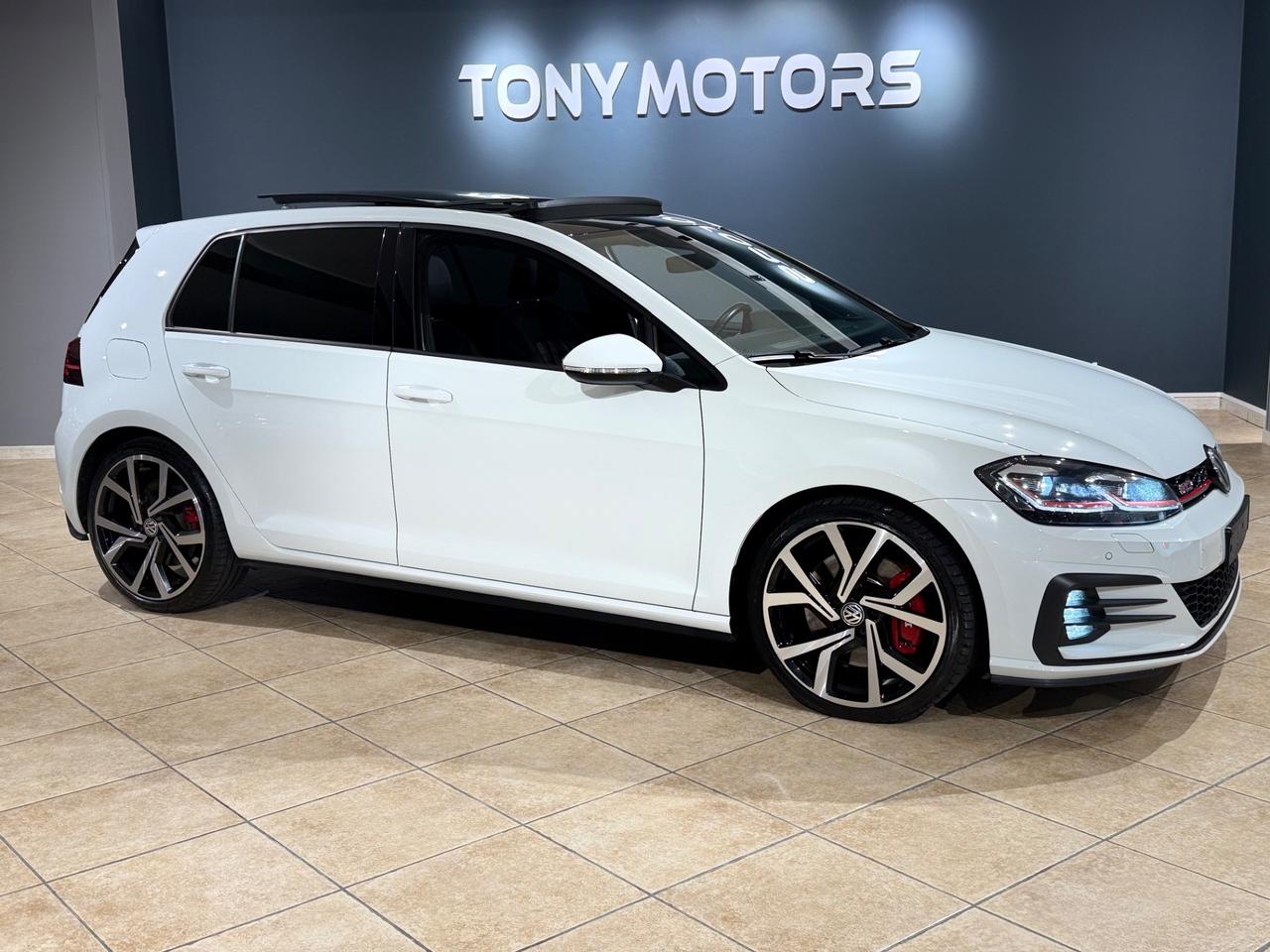 Golf GTI 2.0 TSI 245cv DSG Performance