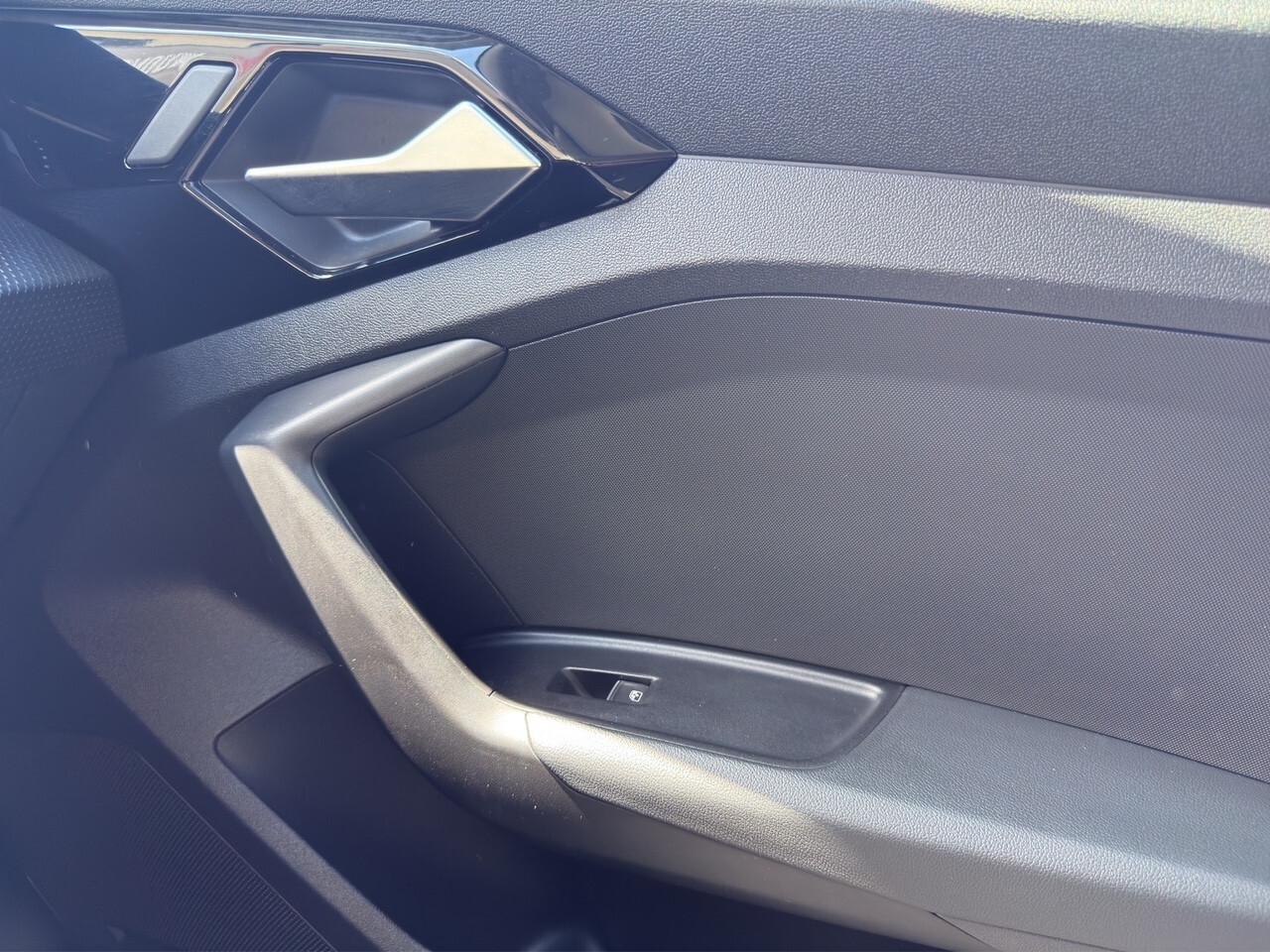 Audi A1 allstreet 30 TFSI Admired