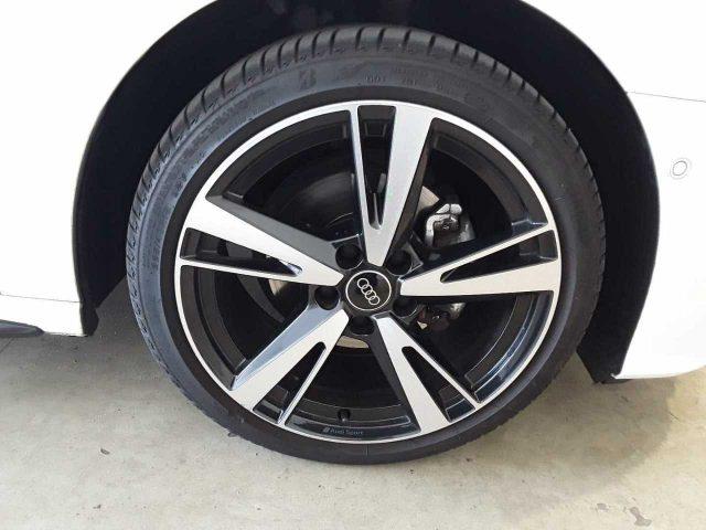 AUDI A3 SPB 30 G-Tron S-Tronic 2xS-Line FARI MATRIX, FULL