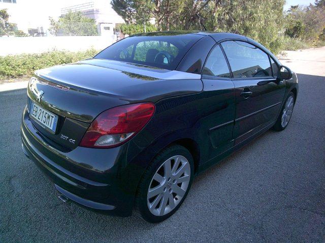 PEUGEOT 207 1.6 8V HDi 112CV CC Féline