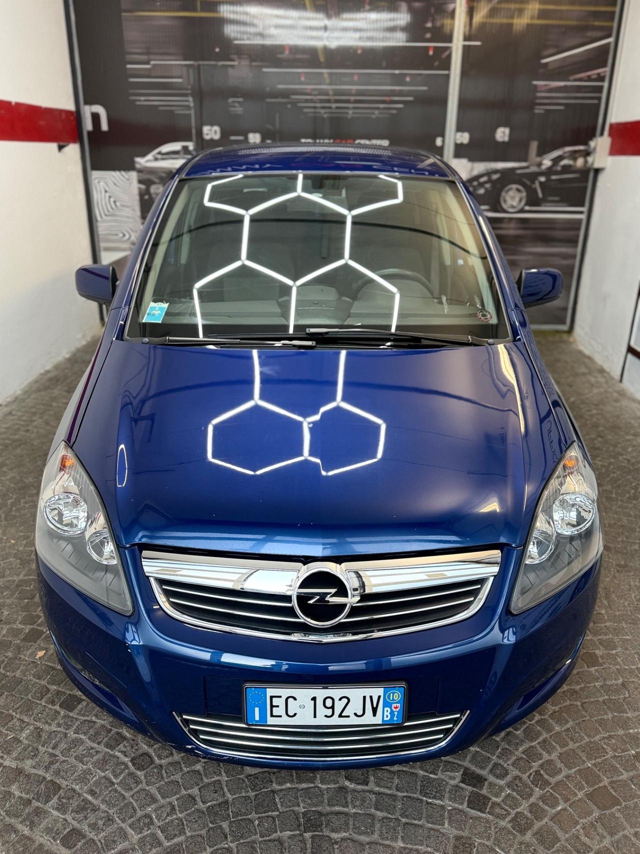 Opel Zafira 1.8 16V VVT Easytronic Cosmo