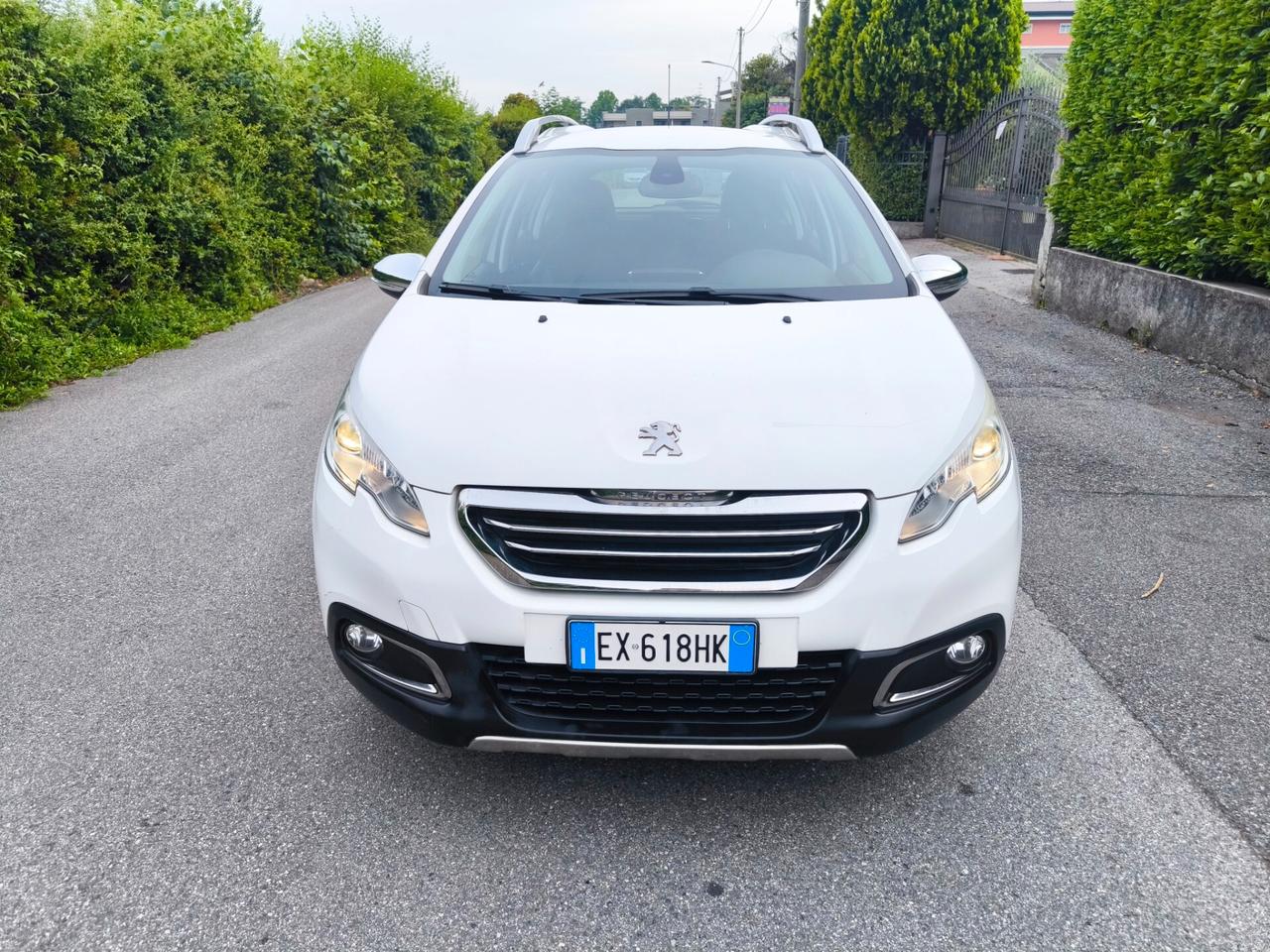 PEUGEOT 2008 1,6 BENZINA VTI-ALLURE