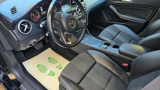 MERCEDES-BENZ CLA 200 d Automatic Business