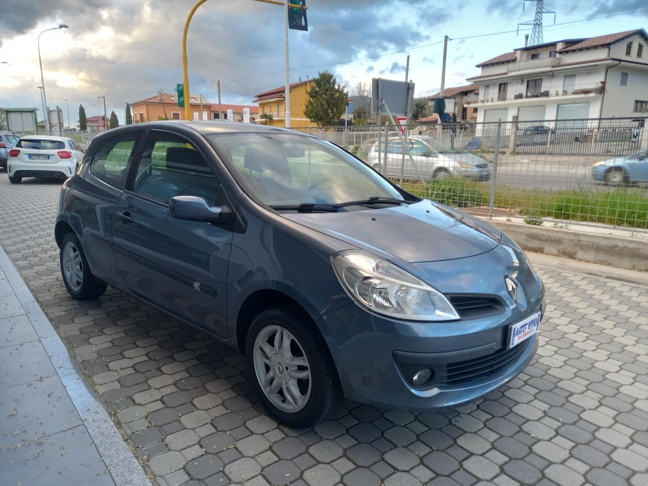 Renault Clio 1.2 16v DYNAMIQUE ACCESSORIATA SOLI 105.000 KM