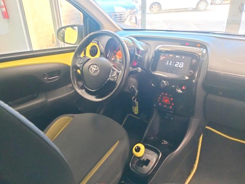 Toyota Aygo 5 Porte Aygo 5p 1.0 x-wave m-mt my15